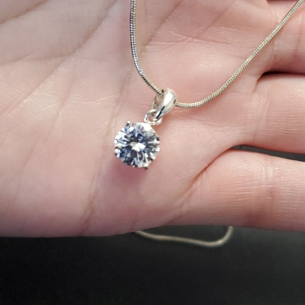 Avon SH silver tone solitaire CZ necklace 17-20"